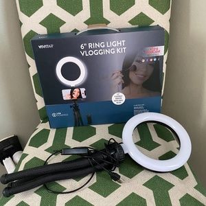 Vivitar; Vlogging Kit, complete, original box, like new